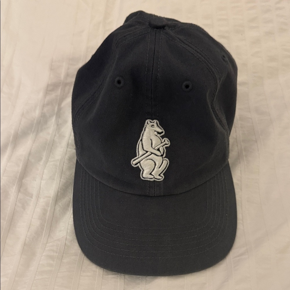 Chicago Cubs Baseball Cap with Bear Logo